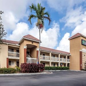 Extended Stay America Suites - Miami - Airport - Дорел Exterior photo