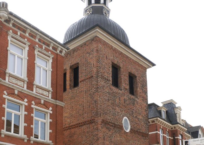 Lappan How old is the oldest still standing house in your city/country ... photo