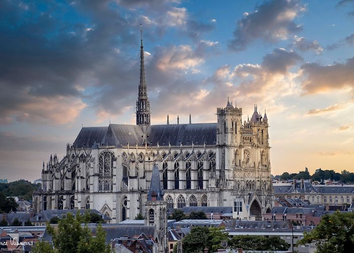 Cathedrale Notre-Dame d'Amiens Cathédrale Notre-Dame d'Amiens, Somme, France [building] : r ... photo