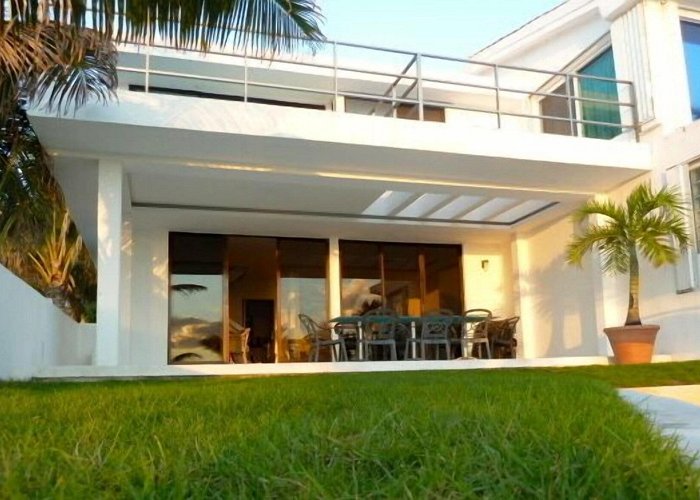 Tortugas Open Mall Vacation Homes near La Isla Shopping Mall, Zona Hotelera: House ... photo