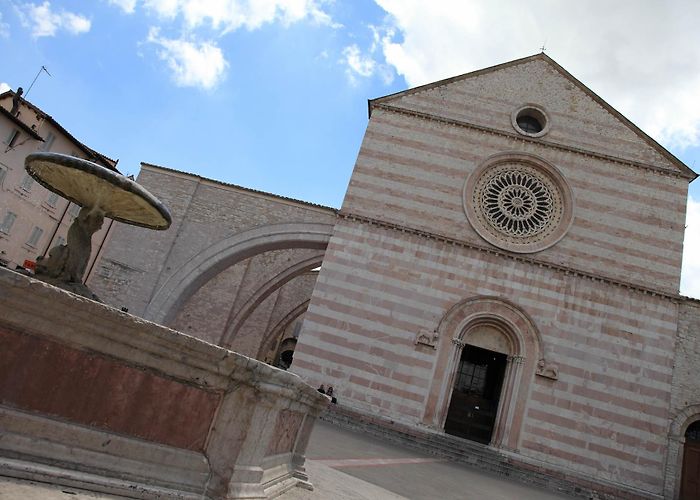 Basilica of Saint Clare Basilica of Santa Chiara, Assisi en - | www.umbriatourism.it photo
