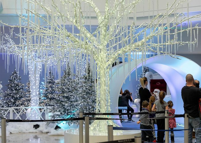 Les Galeries de la Capitale Galeries de la Capitale | MK Illumination photo