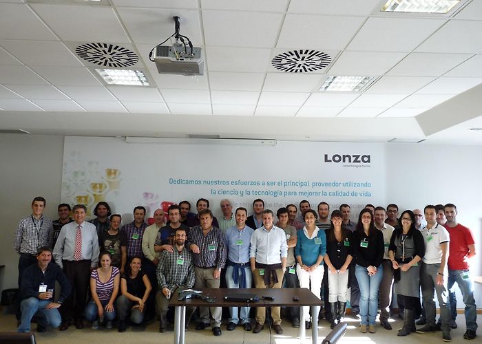 University of Vigo UCC Students had a new practical visit - CEAGA. Cluster de ... photo