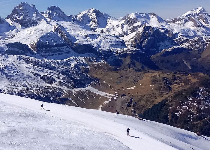 Cima Raca Qué estación tiene mejor nieve, Astun o Candanchú? photo
