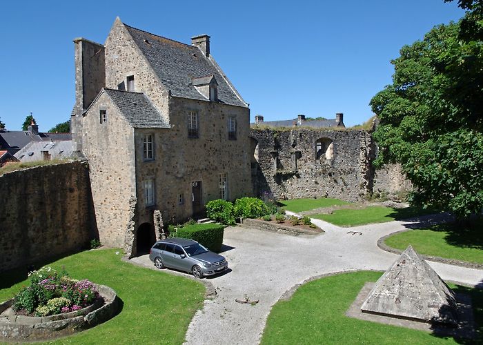 Port Militaire Visit Bricquebec-en-Cotentin: 2024 Travel Guide for Bricquebec-en ... photo