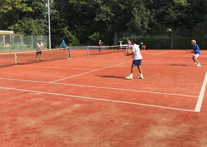 Tennispark Spieringshoek Feestavond en finaleweekend tijdens Open Toernooi op tennispark ... photo