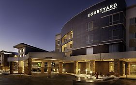 Отель Courtyard By Marriott St. Louis West County Exterior photo