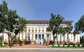 Отель Lotte City Tashkent Palace Exterior photo