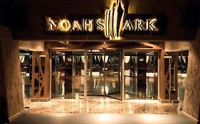 Отель Noah'S Ark Deluxe Vokolidha Exterior photo