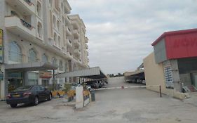 Апартаменты Abraj Llshkk Almfrosha Салала Exterior photo