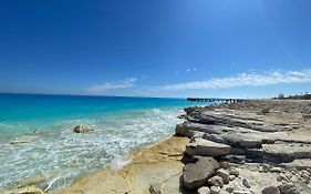 Вилла Beachfront Chalet In Green Beach, North Coast Эль-Аламейн Exterior photo