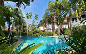 Thara Cholapruek Resort - Sha Extra Plus Накхоннайок Exterior photo