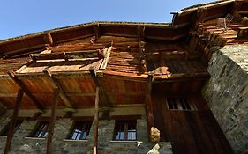 Отель Rifugio Vieux Crest Камполук Exterior photo