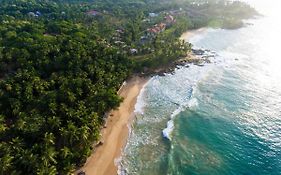 Palm Paradise Cabanas & Villas Beach Resort Тангалла Exterior photo