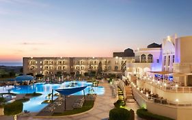 Отель Wyndham Garden Salalah Mirbat Exterior photo