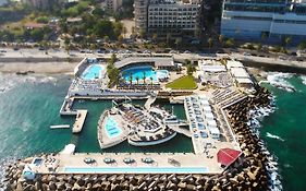 Riviera Hotel And Beach Lounge, Бейрут Exterior photo