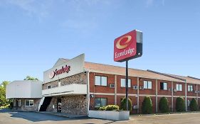 Econo Lodge Darien Lakes Корфу Exterior photo