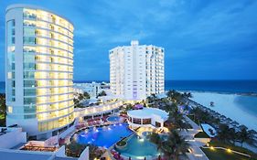 Отель Krystal Grand Cancun All Inclusive Exterior photo