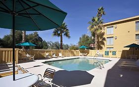 La Quinta Inn By Wyndham Phoenix Sky Harbor Airport Темпе Exterior photo