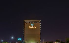 Quality Inn & Suites Цинциннати Exterior photo