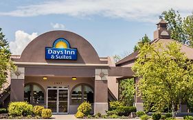 Days Inn & Suites By Wyndham Лексингтон Exterior photo