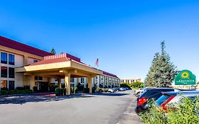 Отель La Quinta By Wyndham Oakland Airport Coliseum Exterior photo