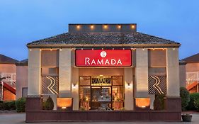 Отель Ramada By Wyndham Арката Exterior photo
