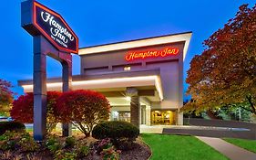 Hampton Inn Траверс-Сити Exterior photo