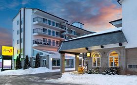 Отель Super 8 By Wyndham Niagara Falls By The Falls Exterior photo