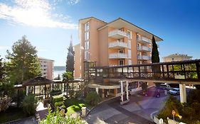 Hotel Neptun - Terme & Wellness Lifeclass Порторож Exterior photo