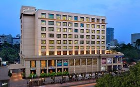 Отель Radisson Mumbai Goregaon Exterior photo