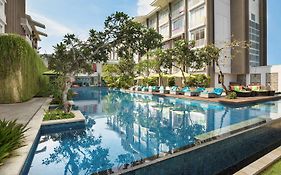 Отель Ibis Styles Bali Benoa Нуса-Дуа Exterior photo