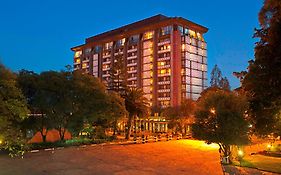 Отель Hilton Аддис-Абеба Exterior photo