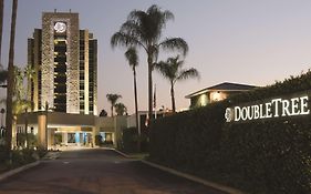 Отель Doubletree By Hilton Monrovia - Pasadena Area Exterior photo
