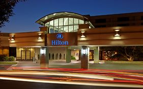 Отель Hilton Raleigh North Hills Exterior photo