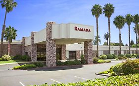 Мотель Ramada By Wyndham Sunnyvale/Silicon Valley Exterior photo