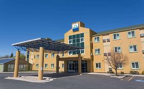 Days Inn By Wyndham Вернал Exterior photo