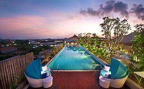 Отель Ramada By Wyndham Bali Sunset Road Kuta Семиньяк Exterior photo