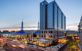 Отель Hyatt Regency Portland At The Oregon Convention Center Exterior photo