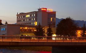 Hotel Janosik Липтовски-Микулаш Exterior photo