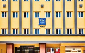 Отель Ibis Budget Singapore Emerald Exterior photo