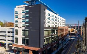 Отель Aloft Atlanta At The Battery Атланта Exterior photo