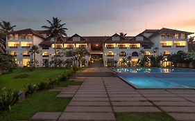 Отель Estuary Sarovar Premiere Poovar Island Exterior photo