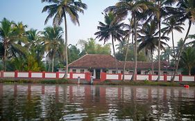 Kuttanad Kayak Club By Lexstays Alappuzha Exterior photo