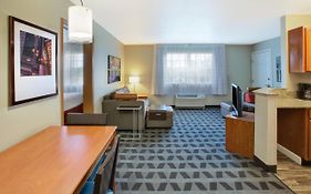 Towneplace Suites By Marriott Detroit Ливония Exterior photo