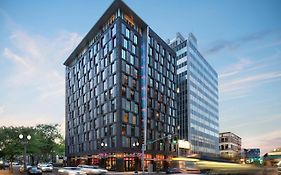 Отель Moxy Portland Downtown Exterior photo