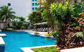Отель The Ritz-Carlton, Куала-Лумпур Exterior photo