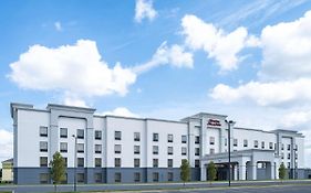 Hampton Inn & Suites Сидар-Рапидс Exterior photo