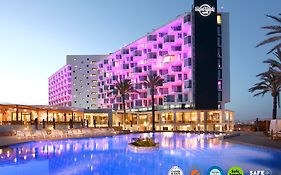 Hard Rock Hotel Ibiza Плайя Ден Босса Exterior photo