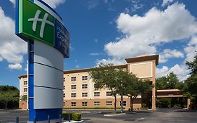 Holiday Inn Express & Suites Plant City, An Ihg Hotel Exterior photo